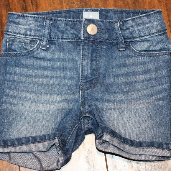 3/$20 🏷 Gap Jean Shorts Size 18-24m - Picture 2 of 2